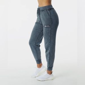 Alphalete Very Terry Joggers